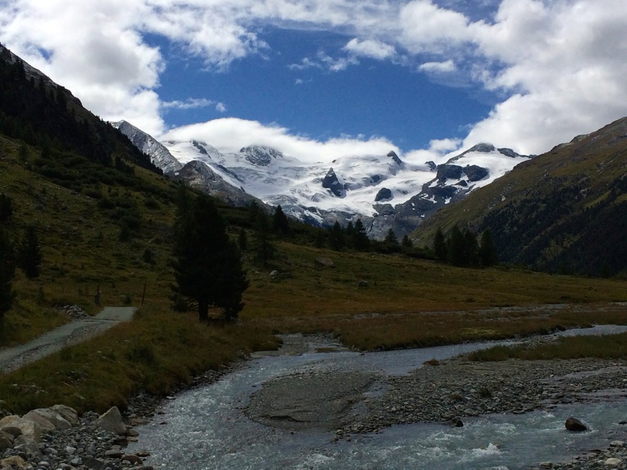 De Gletscher aan het einde van Roseg dal